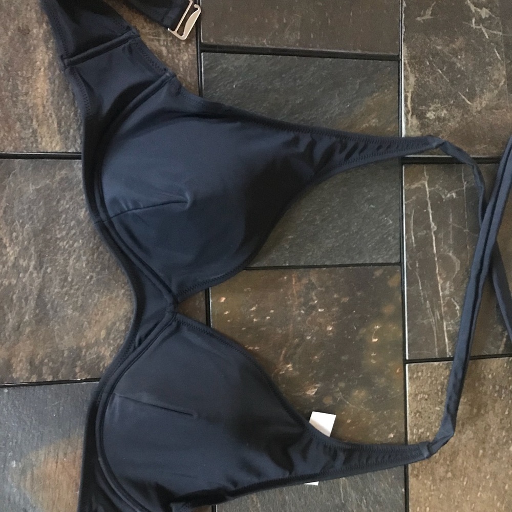 Old navy bathing suit top XXL